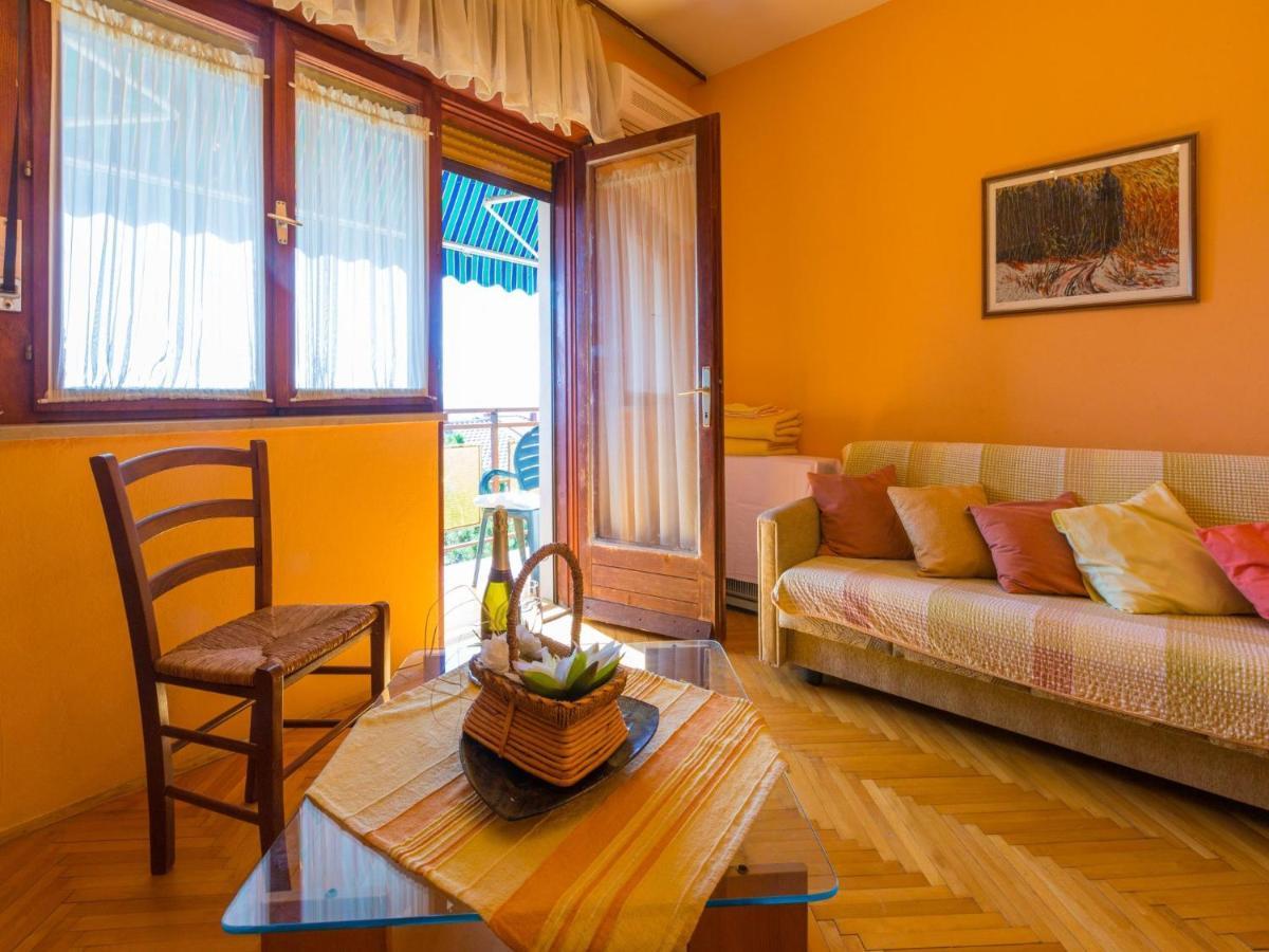 Apartment Mazor Crikvenica Exteriör bild